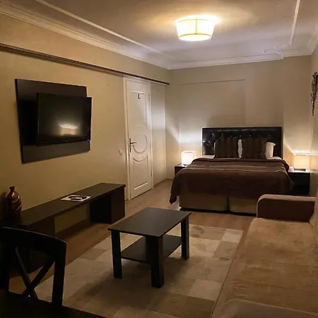 Lejlighedshotel Lena Flats 2*