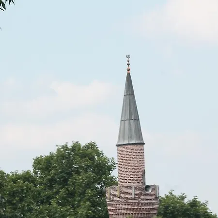 Lena Flats Lejlighedshotel