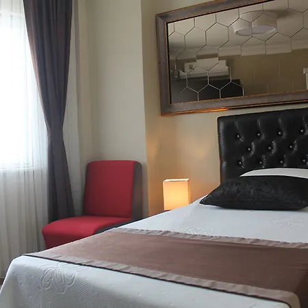 Lejlighedshotel Lena Flats 2*