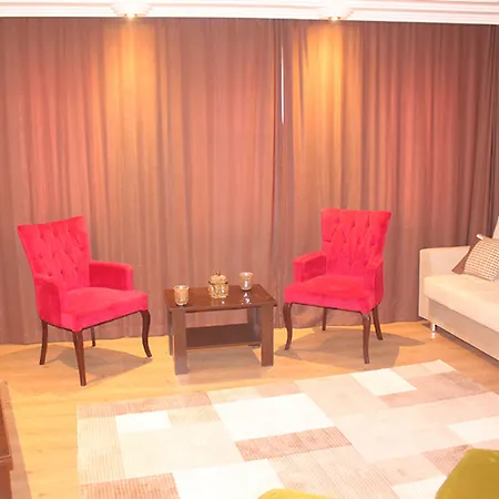 Lena Flats Lejlighedshotel