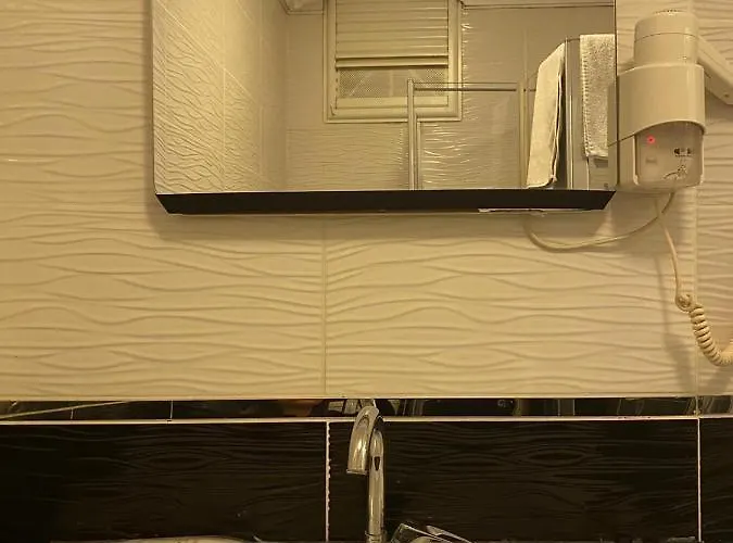 Lena Flats Aparthotel