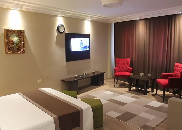 Lena Flats Aparthotel