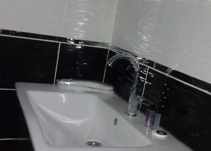 Lena Flats Aparthotel